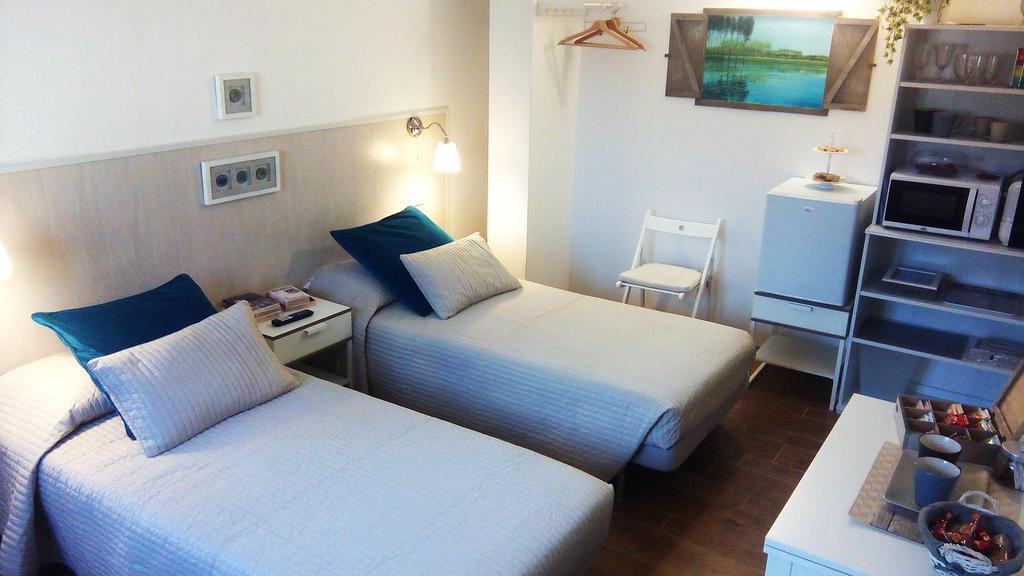 La Casa Delle Betulle Bed & Breakfast Cardano Al Campo Rom bilde